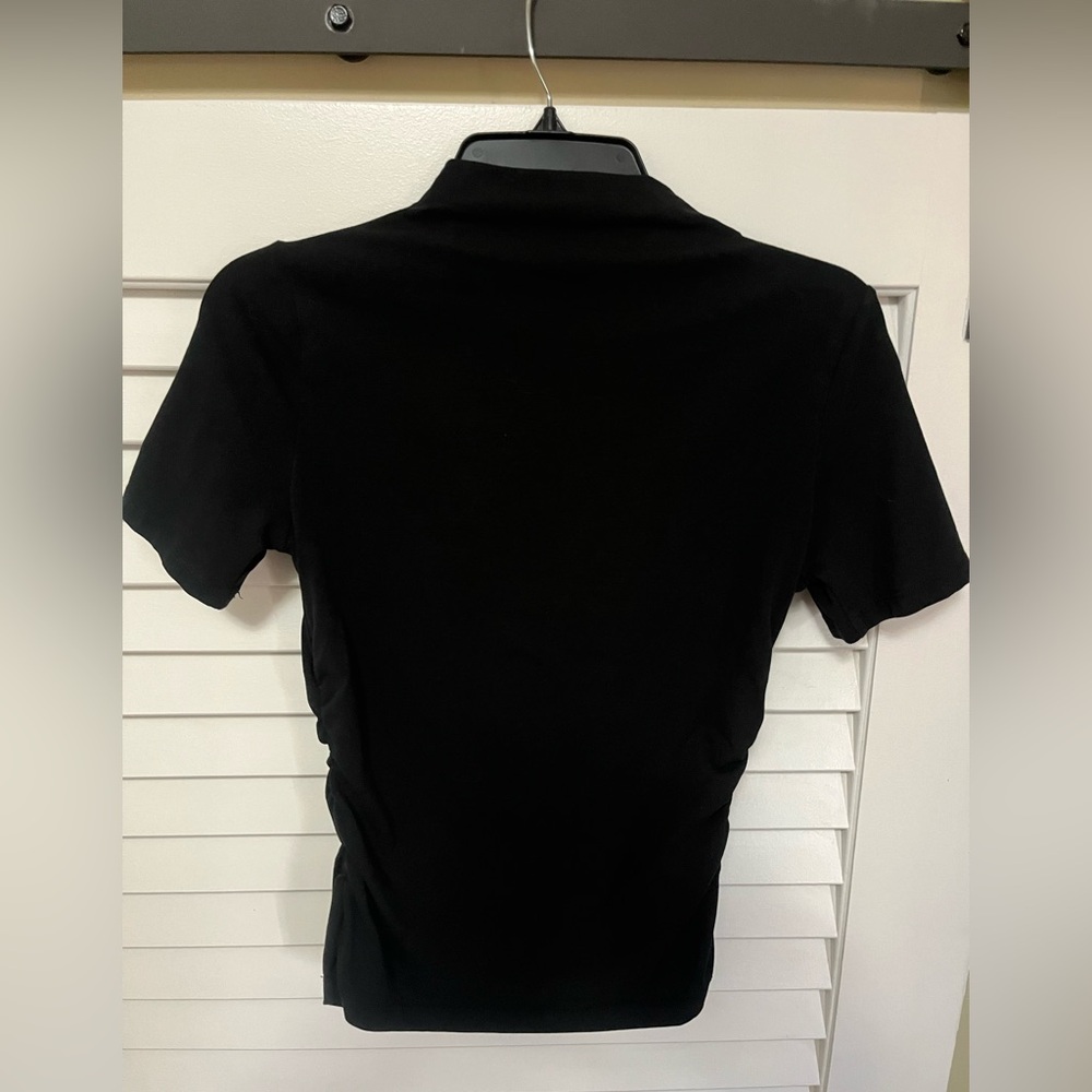 Sanctuary Black Short Sleeve Side-Ruched Tee - Picture 3 of 5